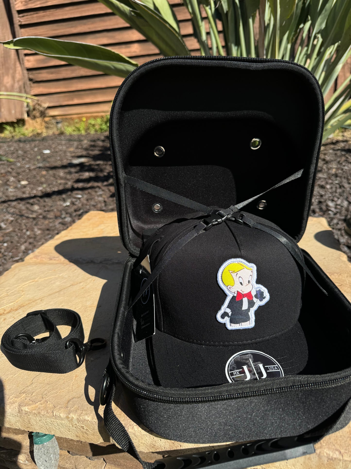 Small Cap Carrier 3-4