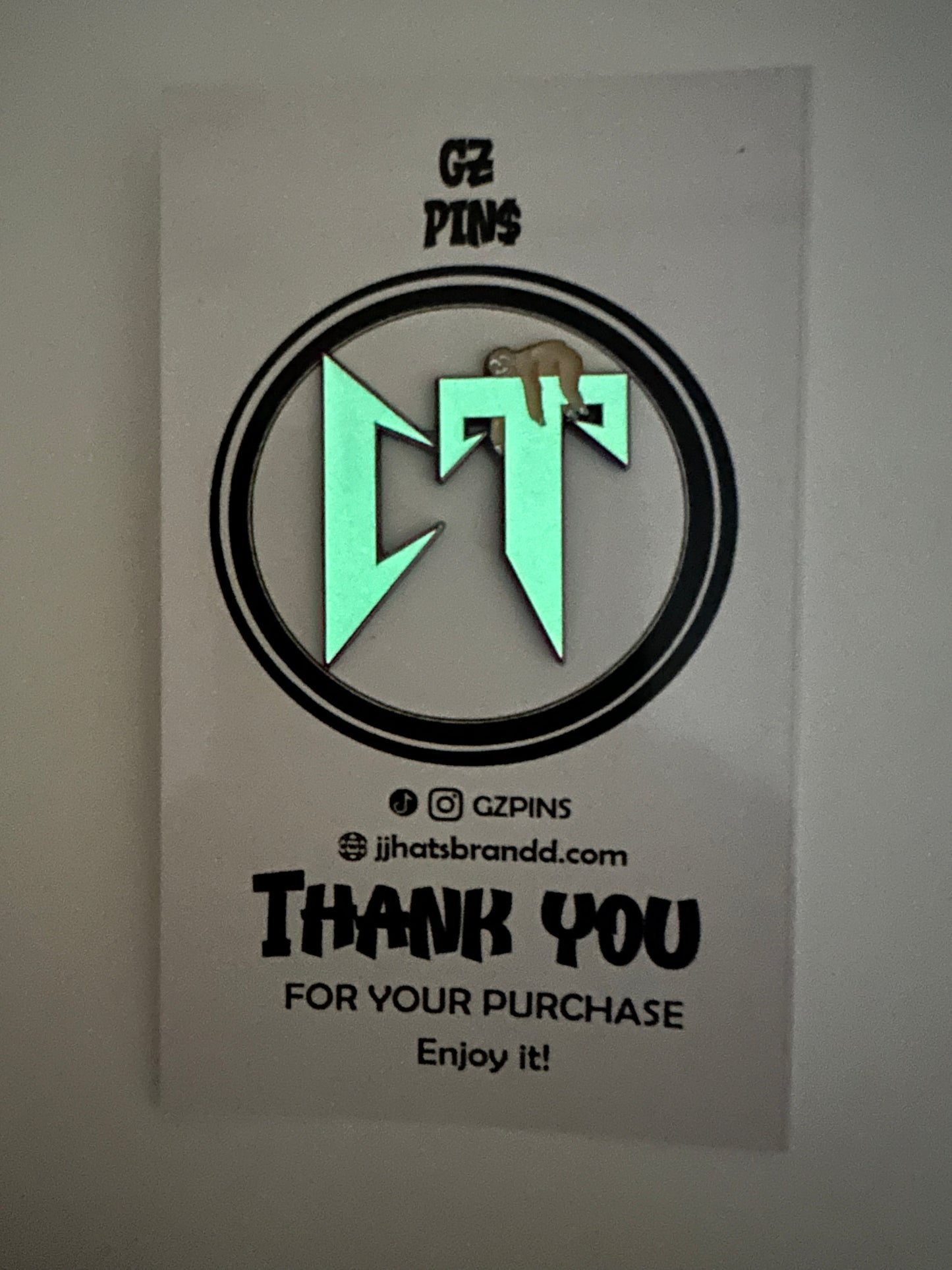 Corridos Tumbados Fluorescente pin