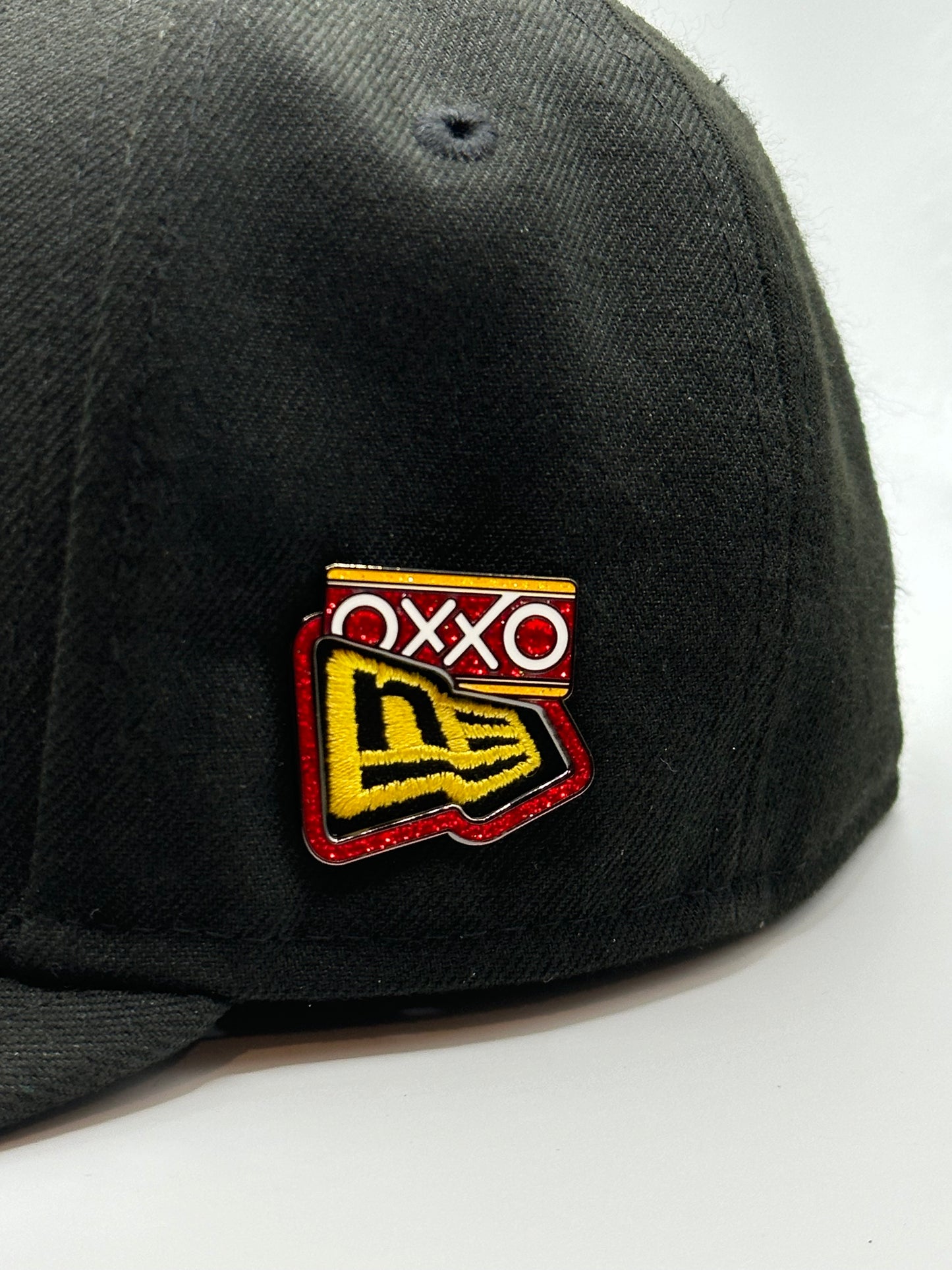 OXXO New Era Frame Pin